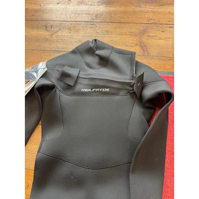 Neilpryde Wizard 5/4 FZ XL Wetsuit - Poole Harbour Watersports