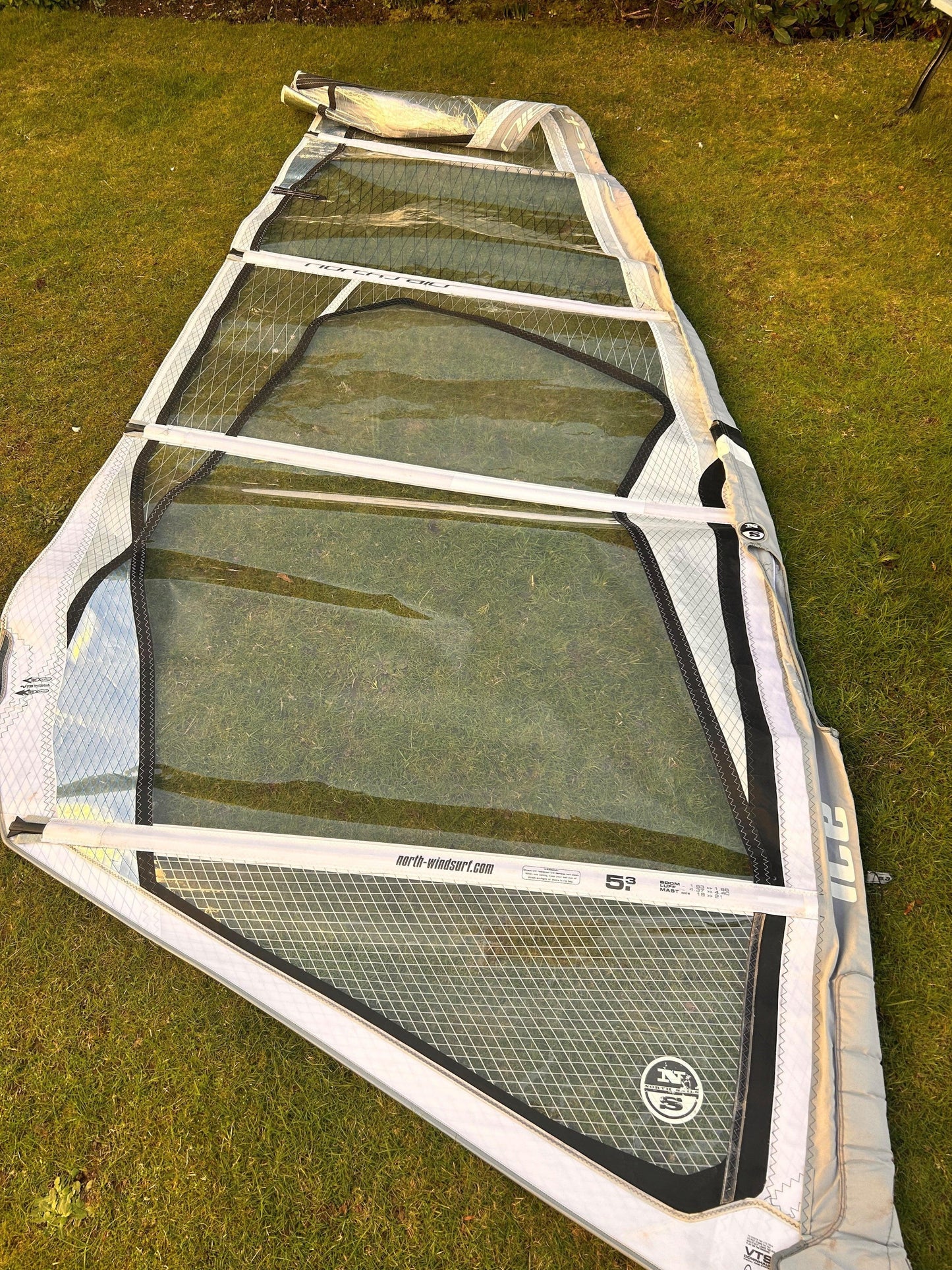 2nd Hand North Ice 5.3m - Poole Harbour Watersports