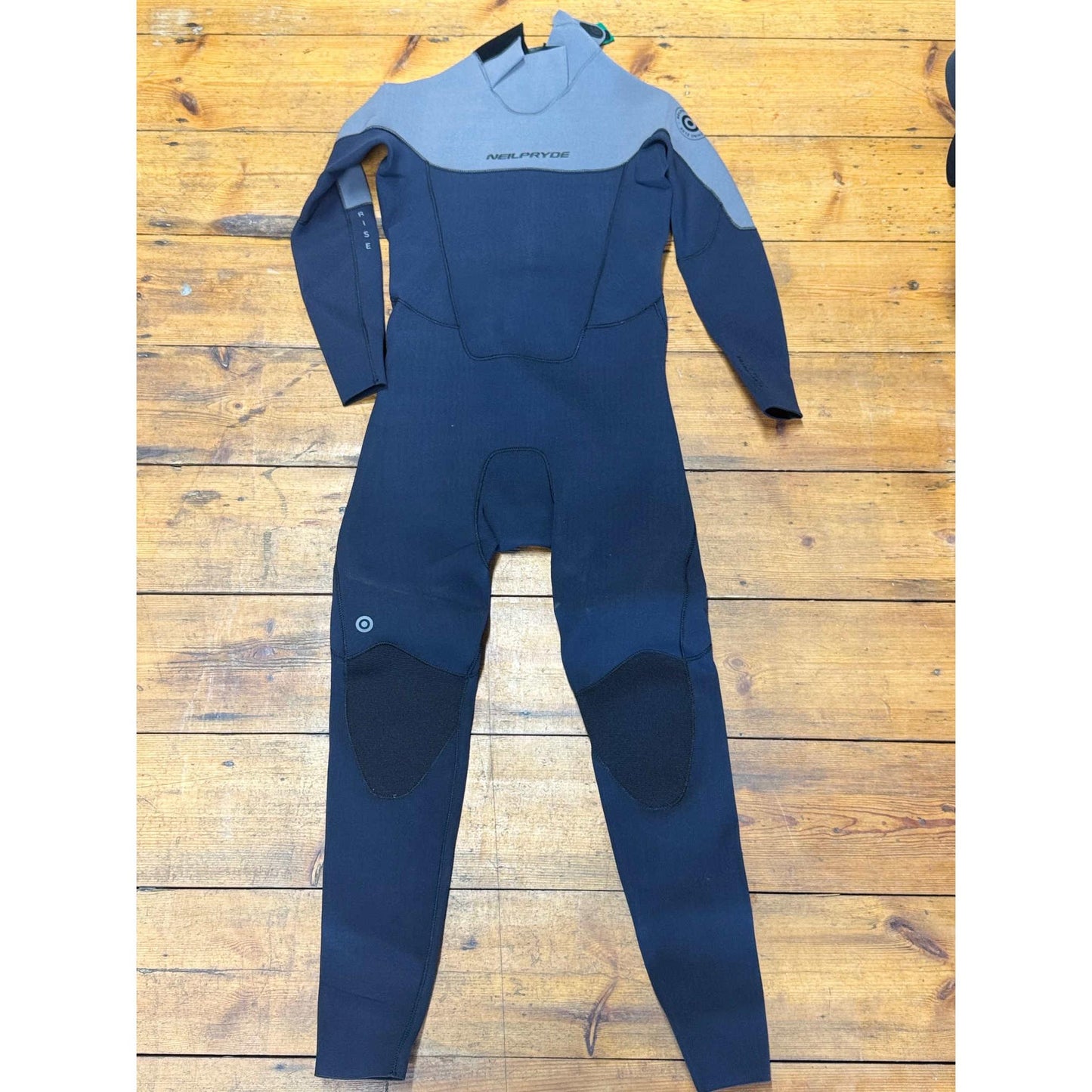 Neilpryde Rise 4/3 BZ Wetsuit - Poole Harbour Watersports
