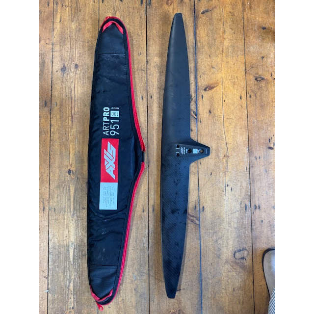 AXIS ArtPro 951 front wing - Poole Harbour Watersports